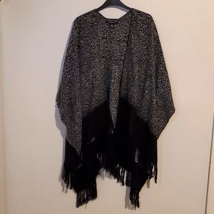 Grey and Black Pancho shawl